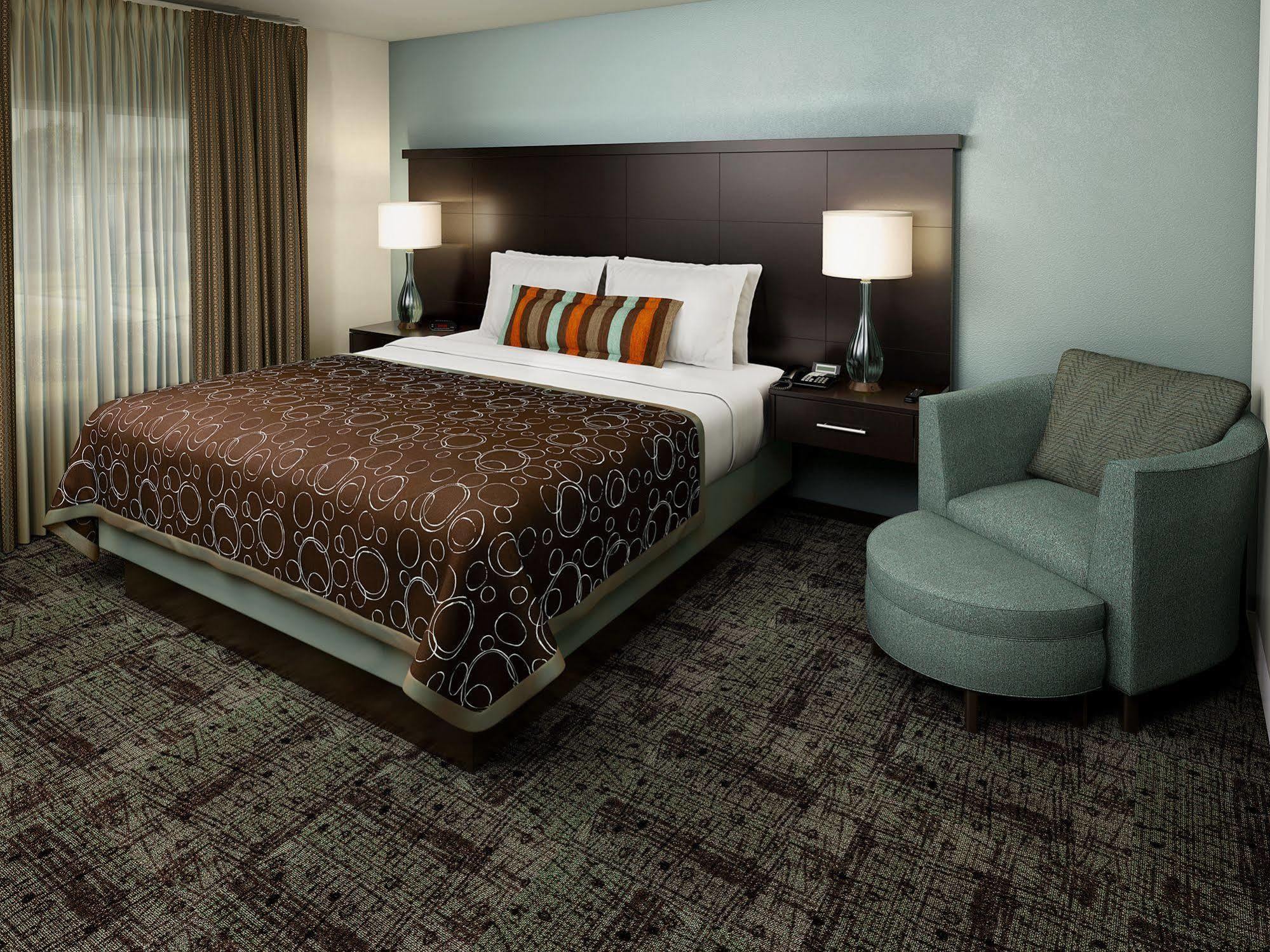 Staybridge Suites Lincolnshire By Ihg Buitenkant foto
