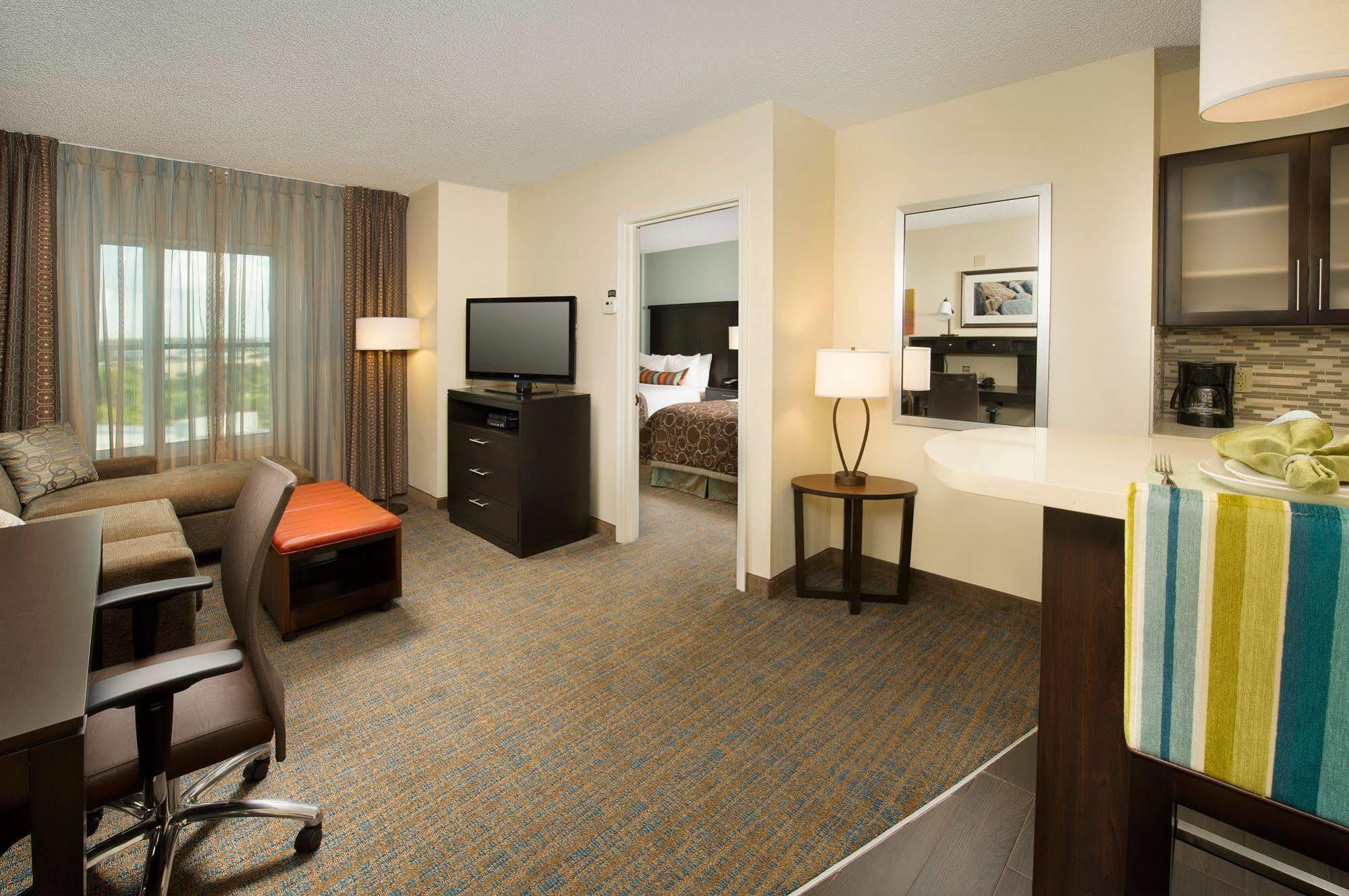 Staybridge Suites Lincolnshire By Ihg Buitenkant foto